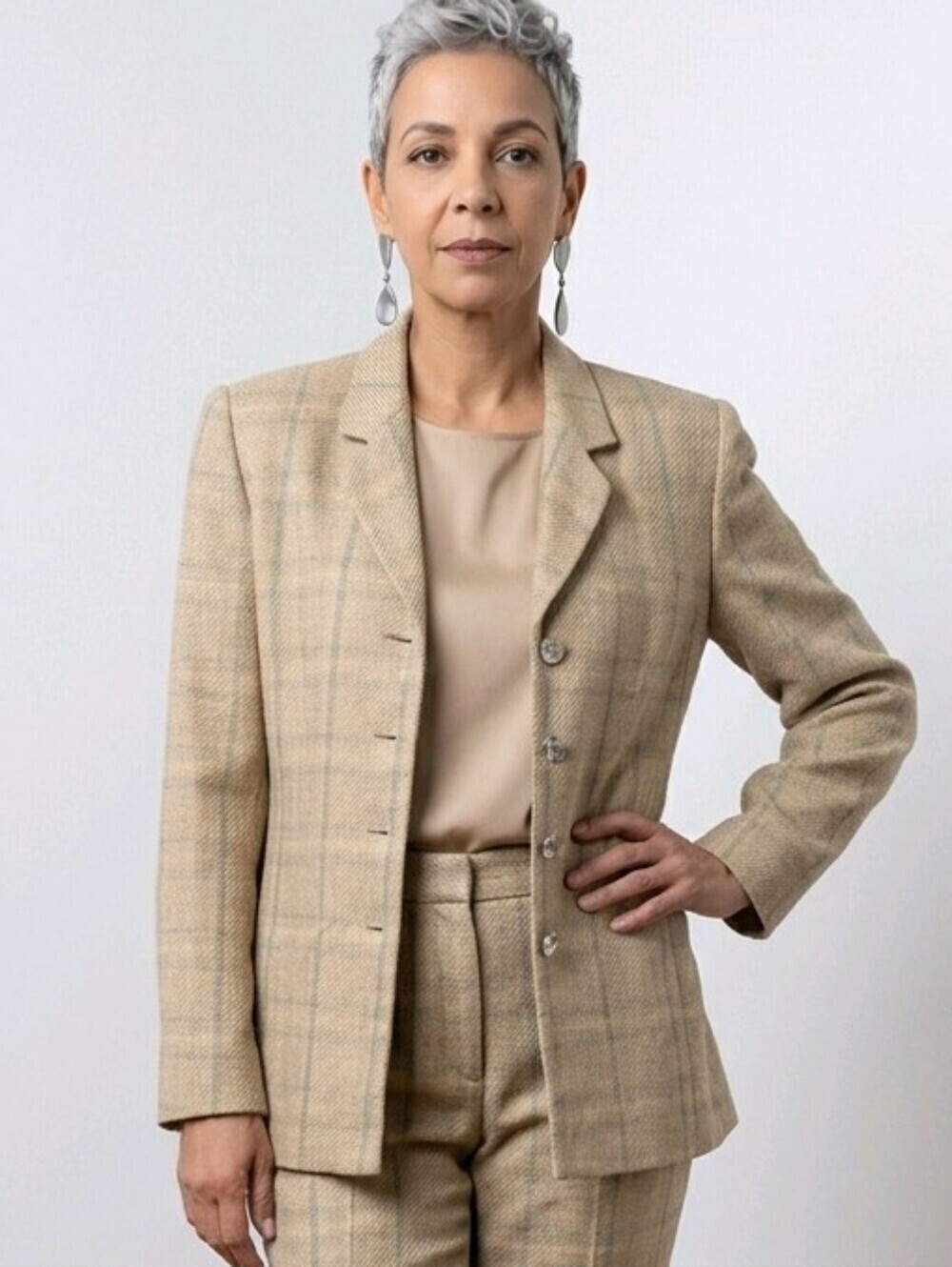 Liz Claiborne Women's Tan Blazer w Abalone Buttons And 2 Front Pockets Sz 8P